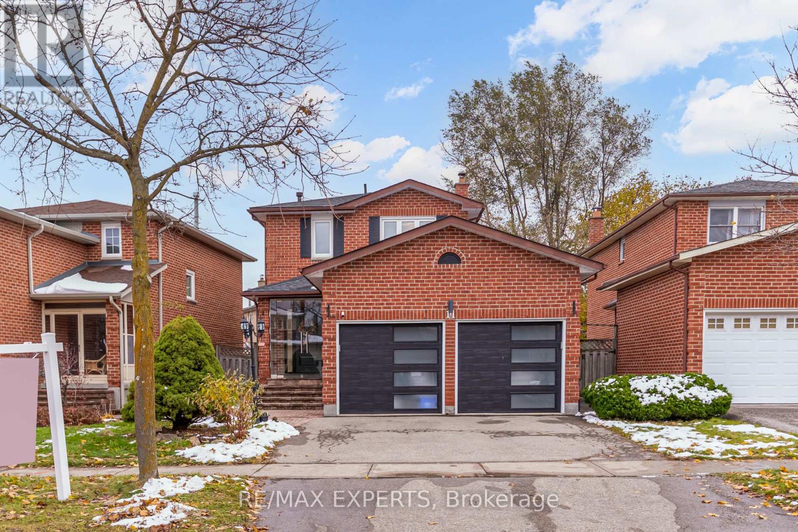 11 BELVEDERE CRESCENT, Richmond Hill, Ontario