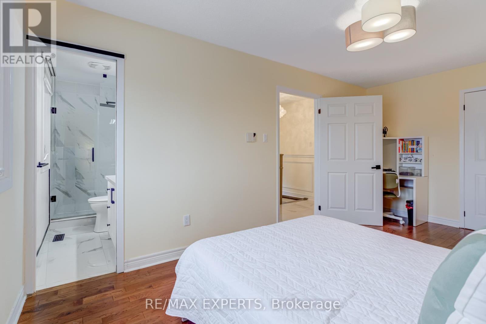 11 Belvedere Crescent, Richmond Hill, Ontario  L4C 8W3 - Photo 15 - N12542880