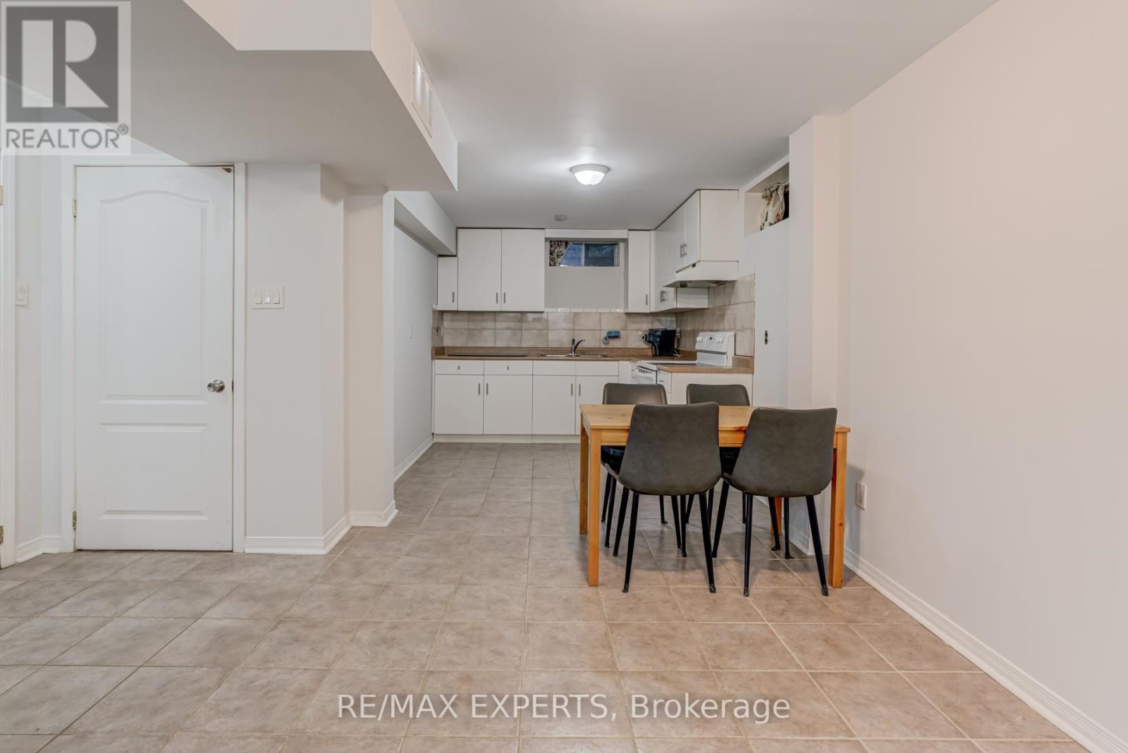 11 Belvedere Crescent, Richmond Hill, Ontario  L4C 8W3 - Photo 22 - N12542880