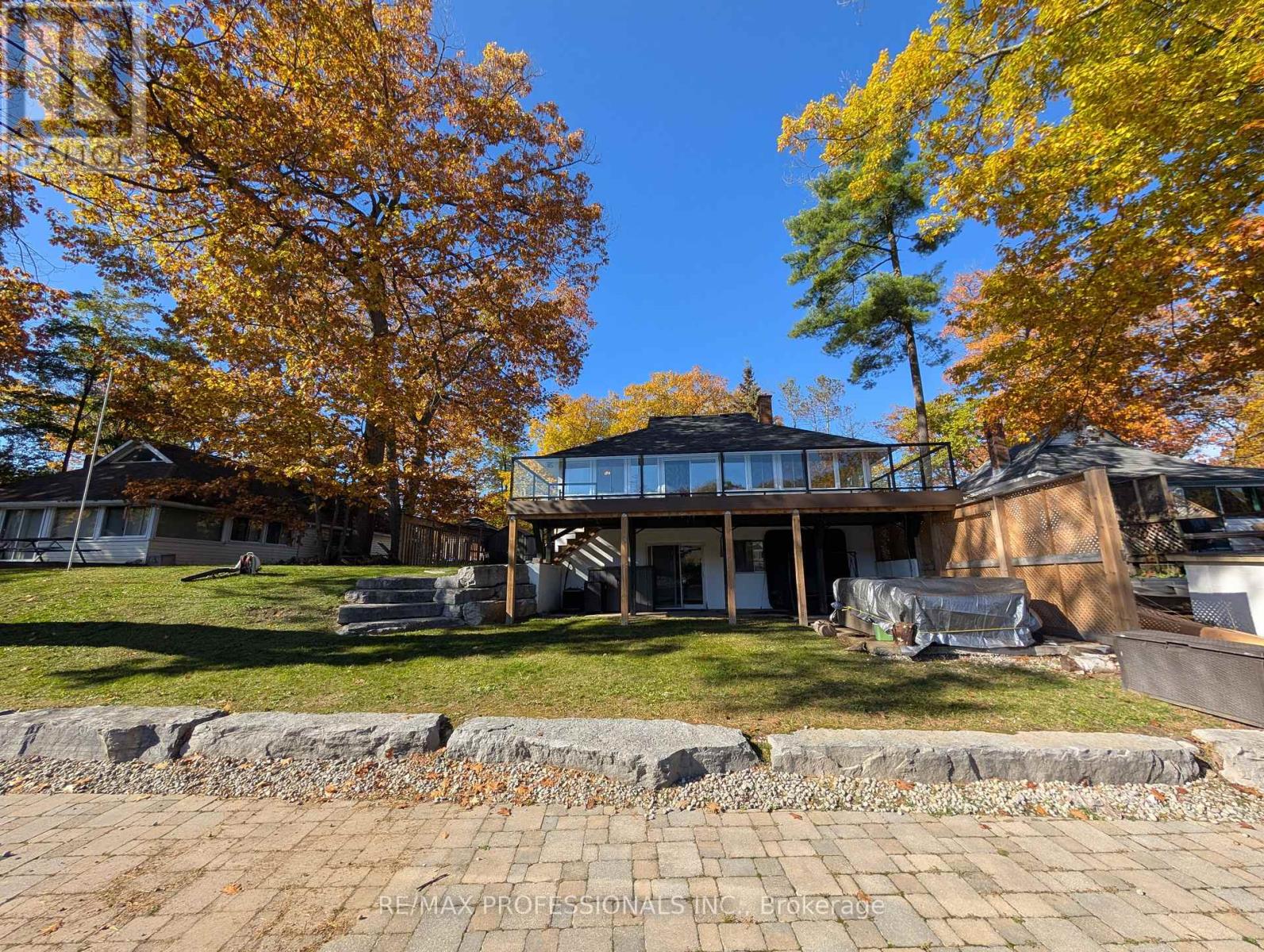 1103 Mosley Street, Wasaga Beach, Ontario  L9Z 2G1 - Photo 2 - S12542672