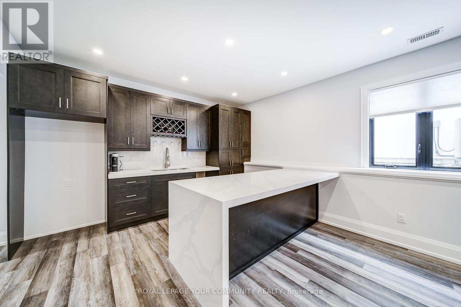 140 58th Street S, Wasaga Beach, Ontario  L9Z 2Z1 - Photo 34 - S12542702