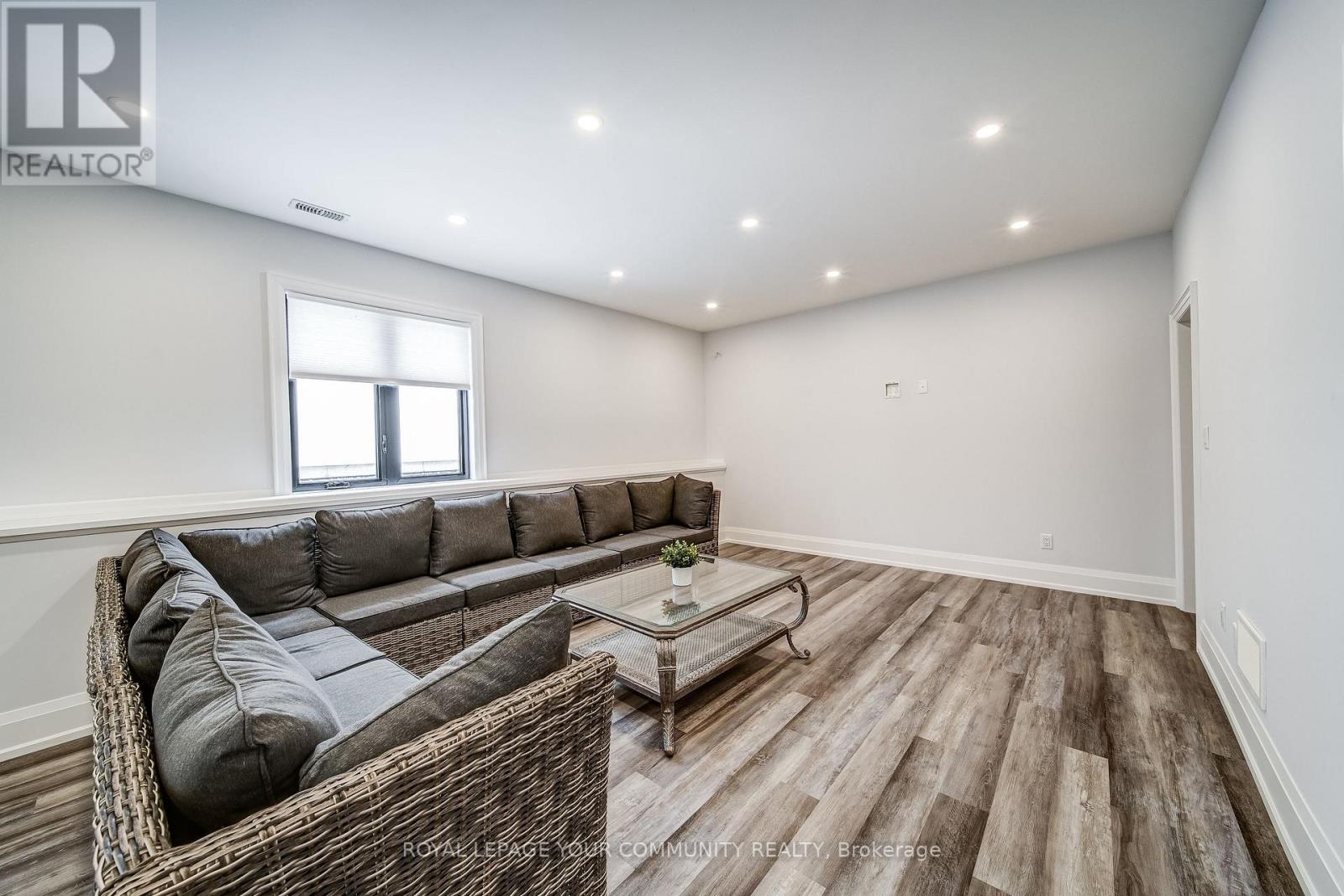 140 58th Street S, Wasaga Beach, Ontario  L9Z 2Z1 - Photo 37 - S12542702