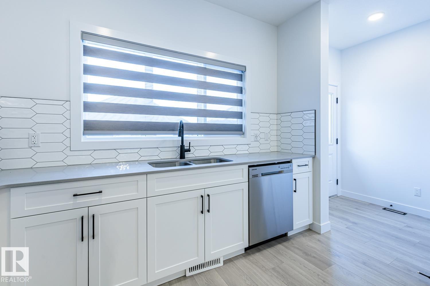 2929 Coughlan Gr Sw, Edmonton, Alberta  T6W 0C3 - Photo 9 - E4465639