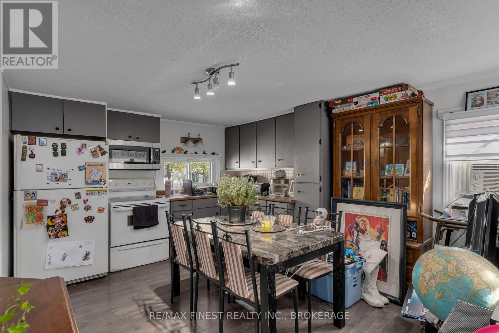 186 Thomas Street, Greater Napanee, Ontario  K7R 2H5 - Photo 17 - X12542912