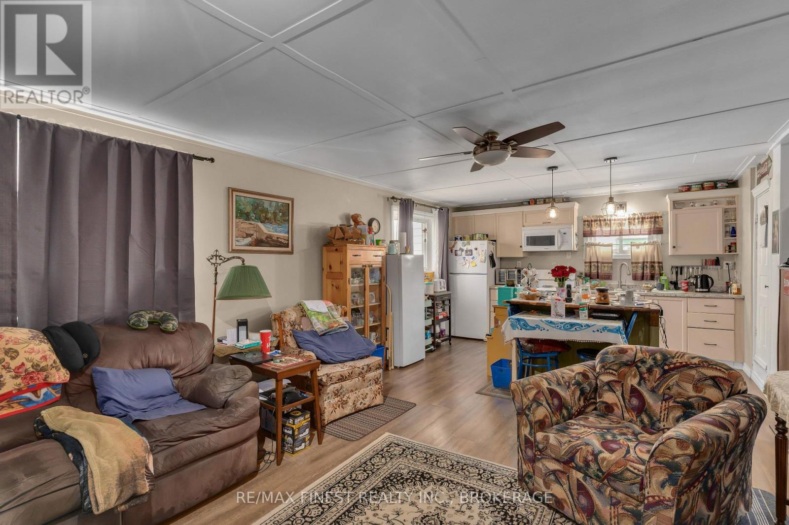 186 Thomas Street, Greater Napanee, Ontario  K7R 2H5 - Photo 5 - X12542912