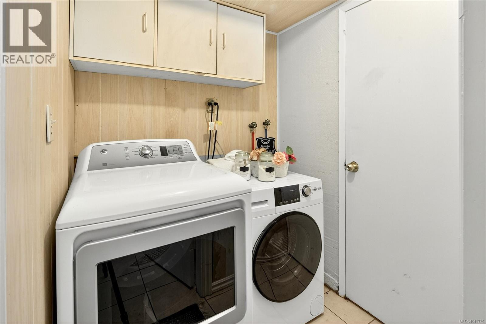 1995 Fairfield Rd, Victoria, British Columbia  V8S 1H5 - Photo 32 - 1018725