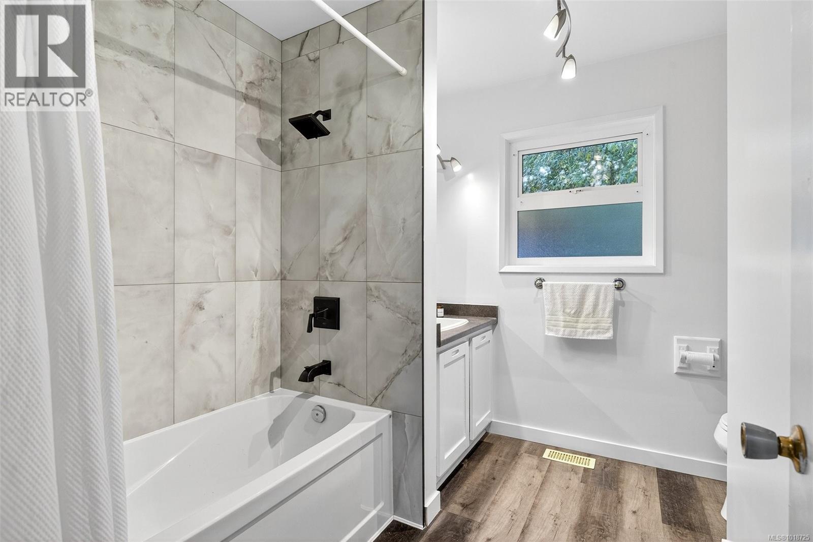 1995 Fairfield Rd, Victoria, British Columbia  V8S 1H5 - Photo 23 - 1018725