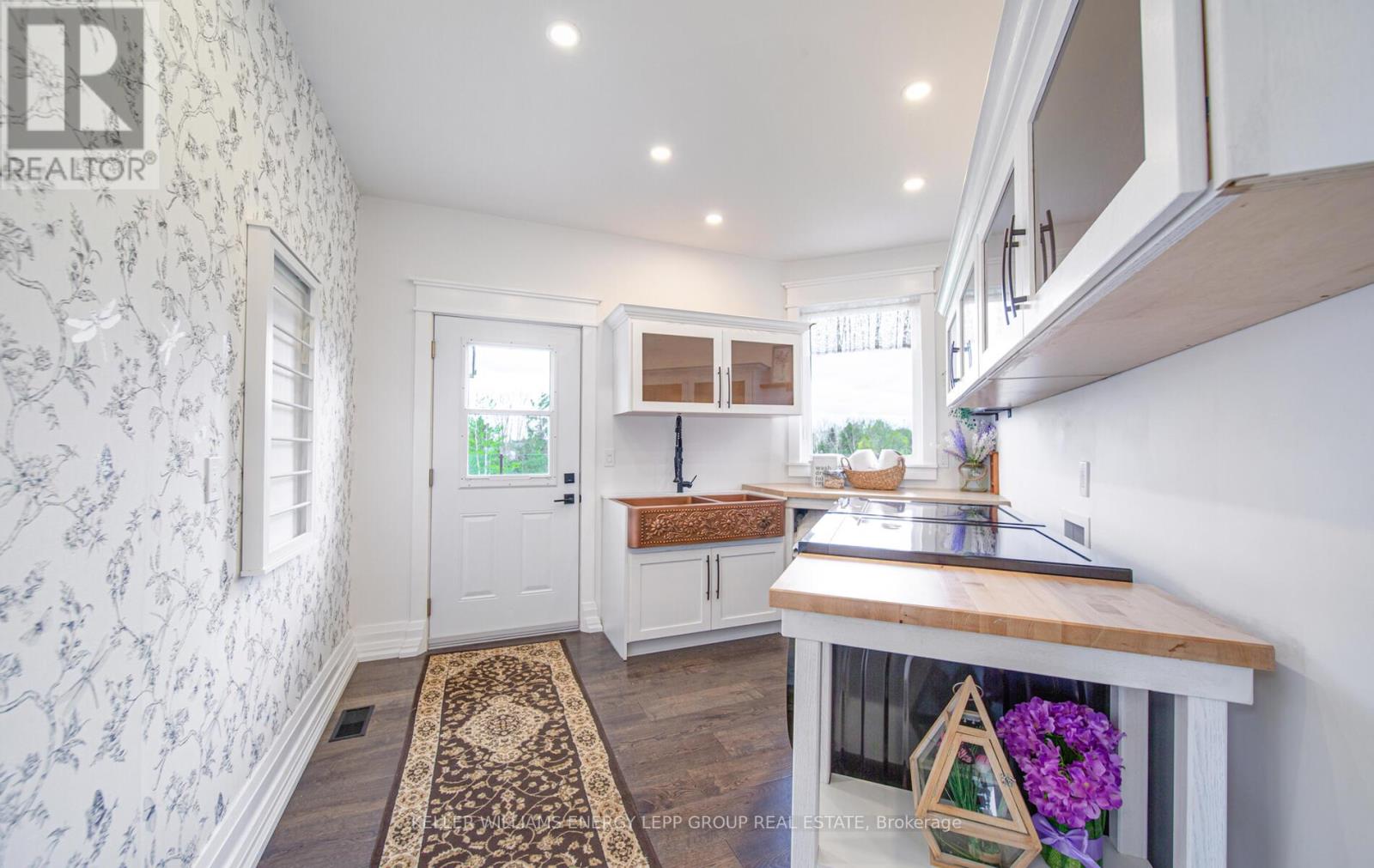 44 Ball Point Road, Kawartha Lakes, Ontario K0M 2C0 - Photo 40 - X12542890