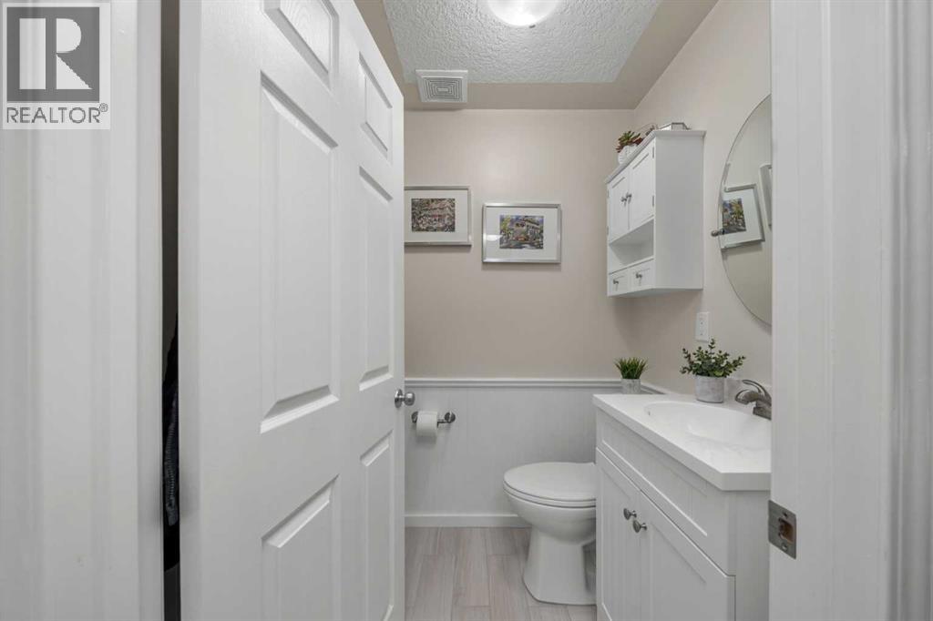 232 Oakmere Place, Chestermere, Alberta  T1X 1L2 - Photo 38 - A2268548