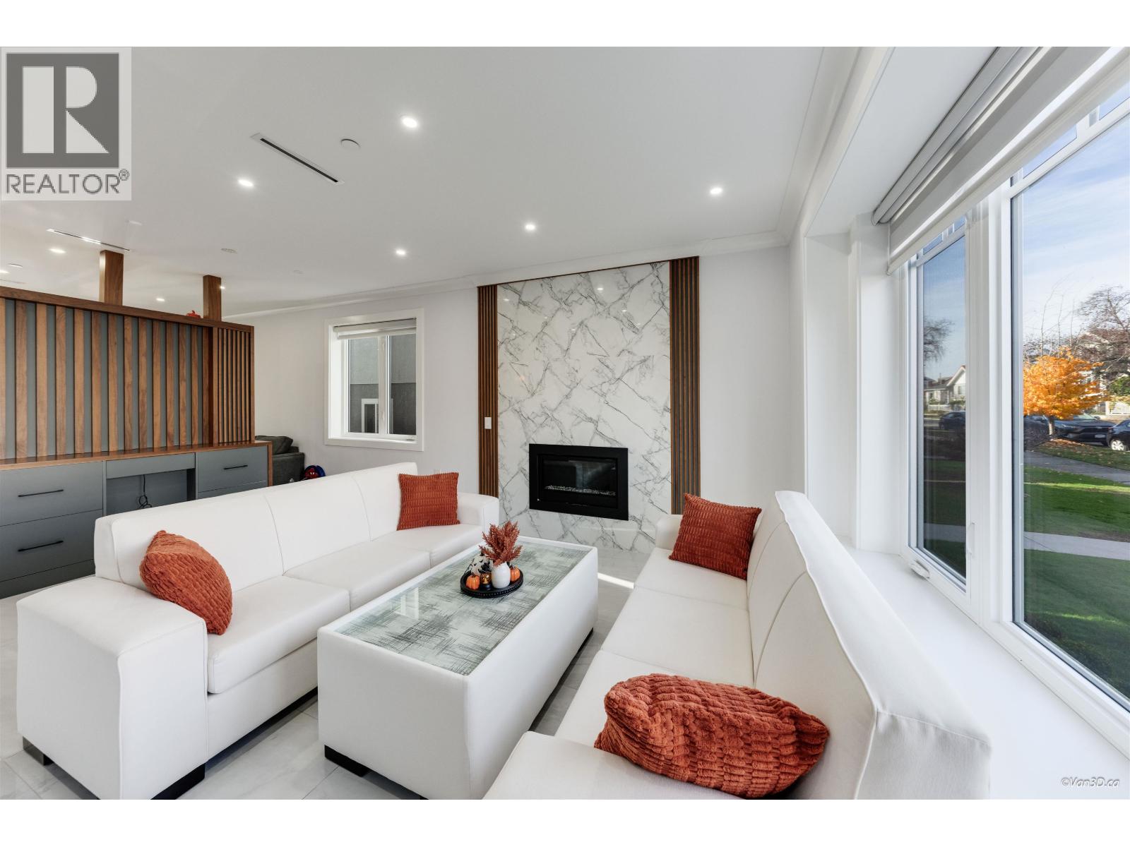 1 926 E 58th Avenue, Vancouver, British Columbia V5X 1W5 - Photo 3 - R3067235