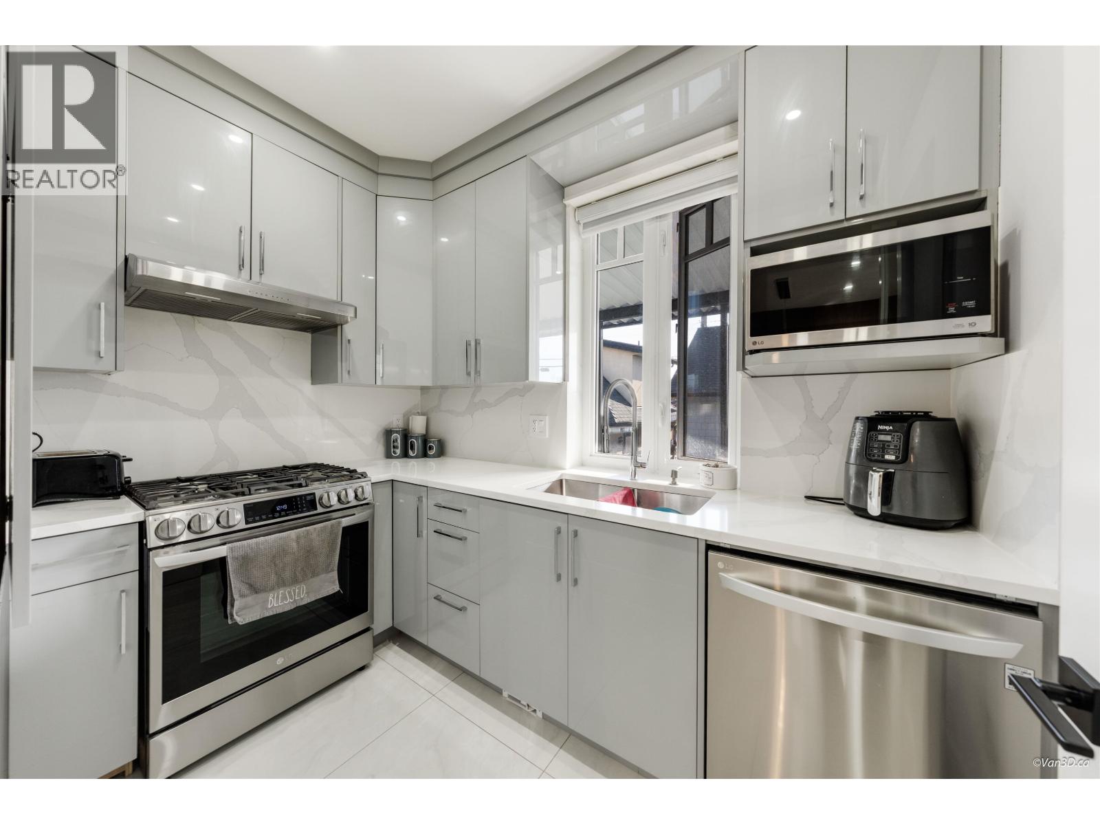 1 926 E 58th Avenue, Vancouver, British Columbia V5X 1W5 - Photo 18 - R3067235