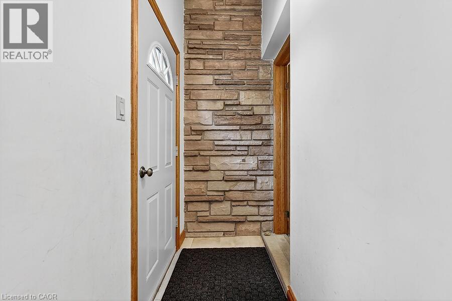 80 Tyrone Drive, Hamilton, Ontario  L9C 2M7 - Photo 3 - 40787511