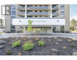 2001 - 900 DYNES ROAD, Ottawa, Ontario