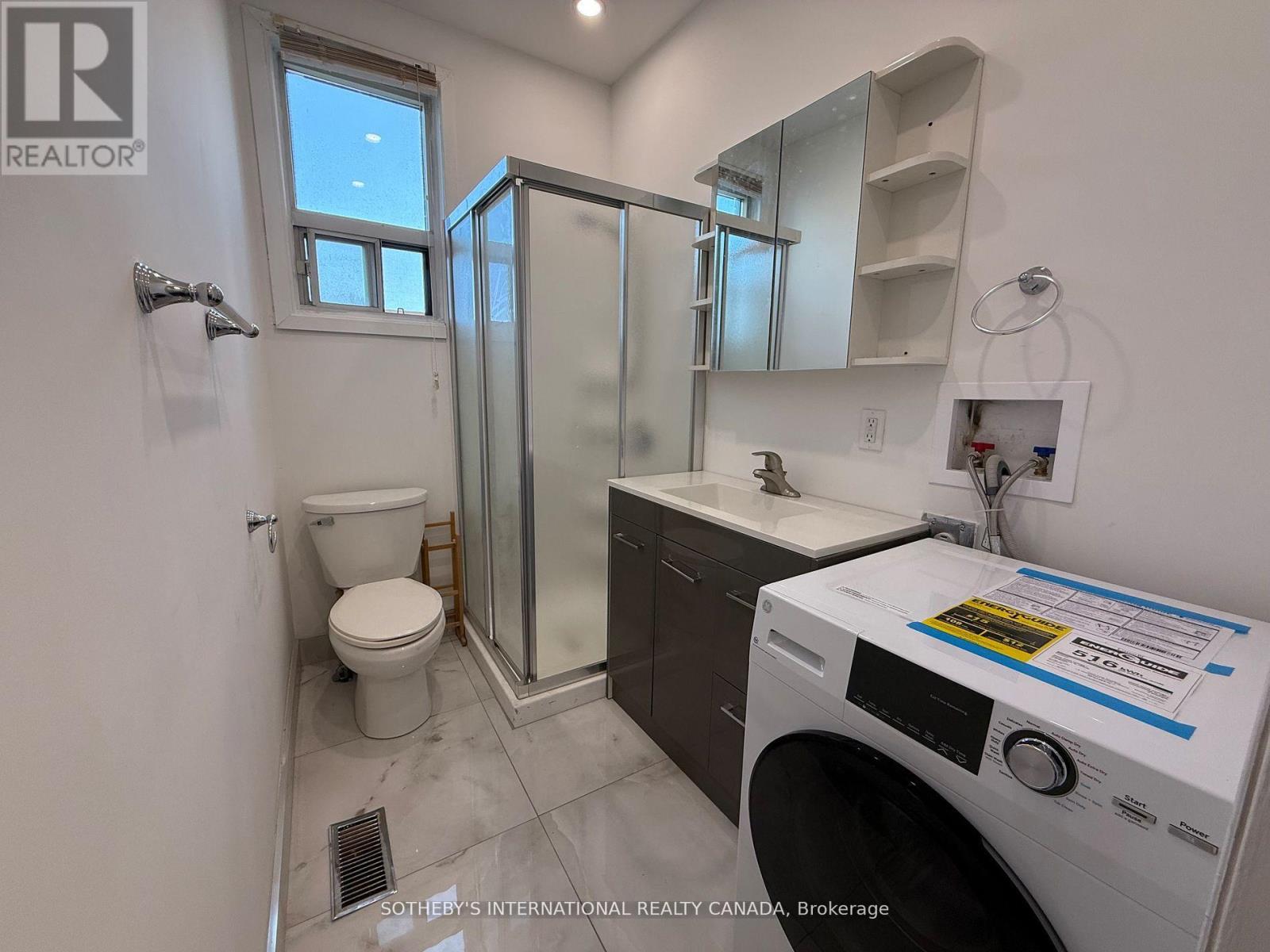 3254 Dundas Street W, Toronto, Ontario  M6P 2A3 - Photo 9 - W12542652