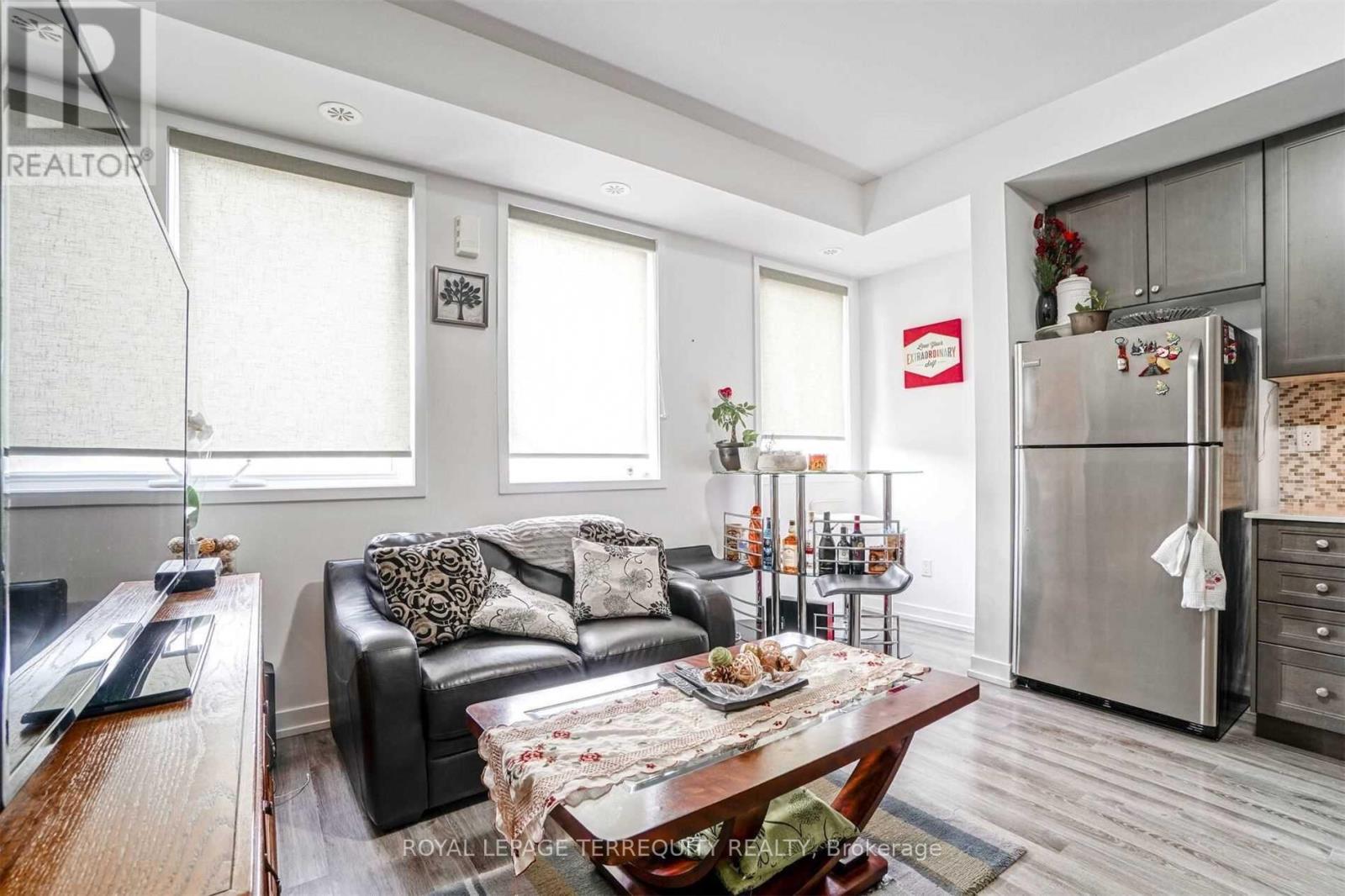 6a - 867 Wilson Avenue, Toronto, Ontario  M3K 0A4 - Photo 6 - W12542654