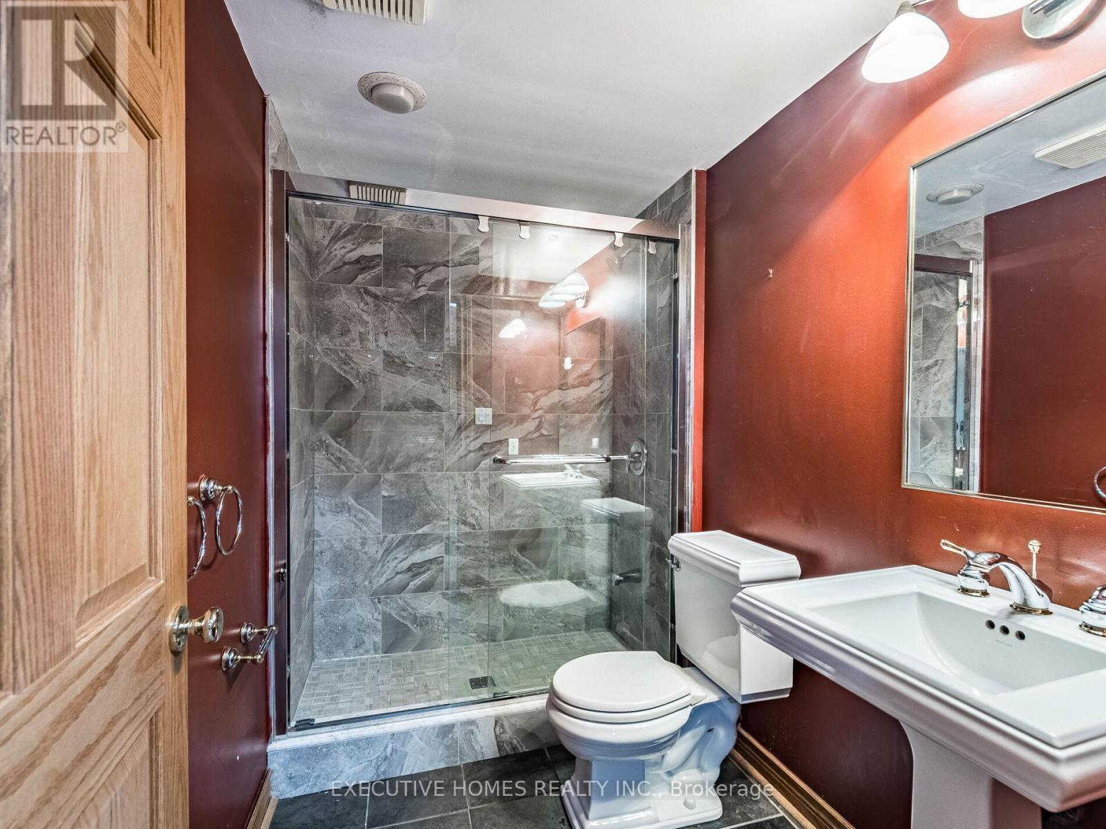 1876 Roy Ivor Crescent, Mississauga, Ontario  L5L 3N8 - Photo 42 - W12542678