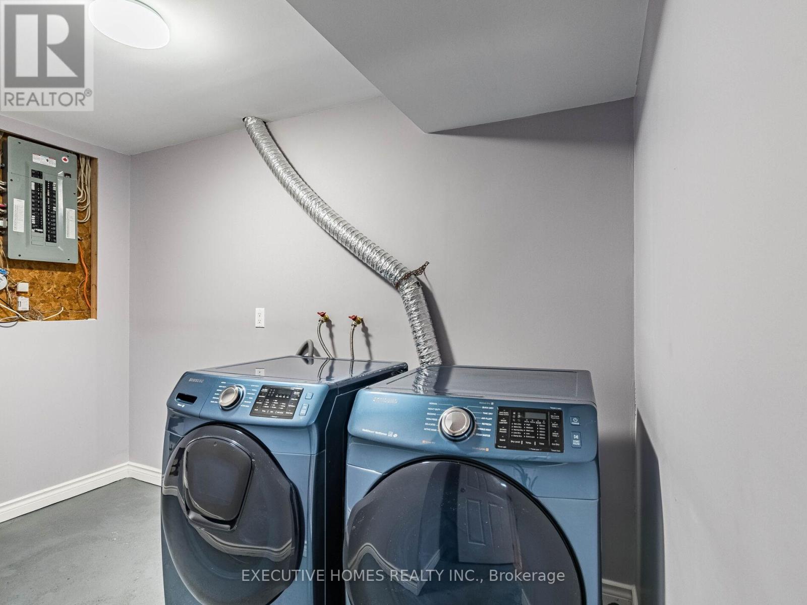 1876 Roy Ivor Crescent, Mississauga, Ontario  L5L 3N8 - Photo 43 - W12542678