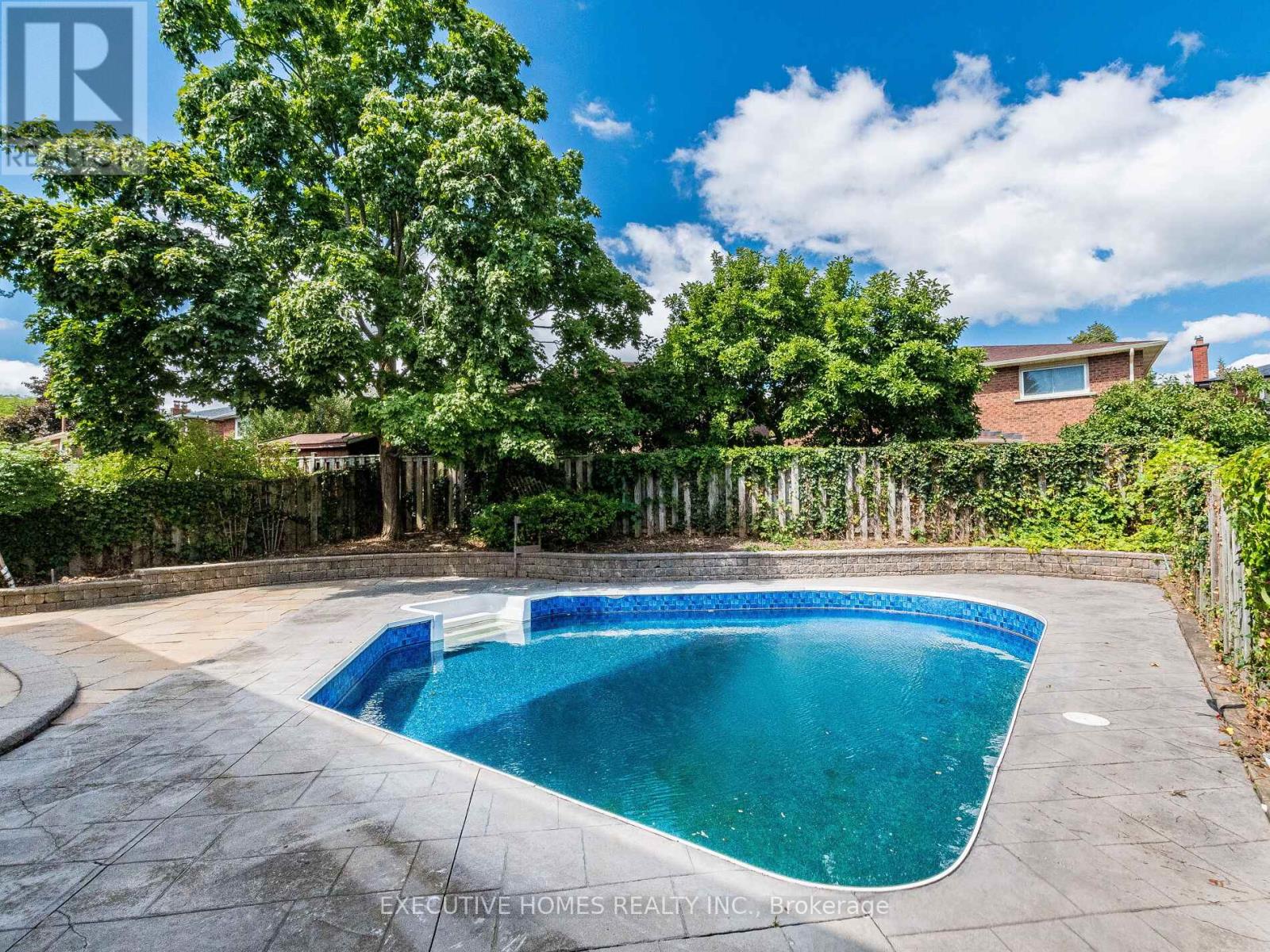 1876 Roy Ivor Crescent, Mississauga, Ontario  L5L 3N8 - Photo 44 - W12542678