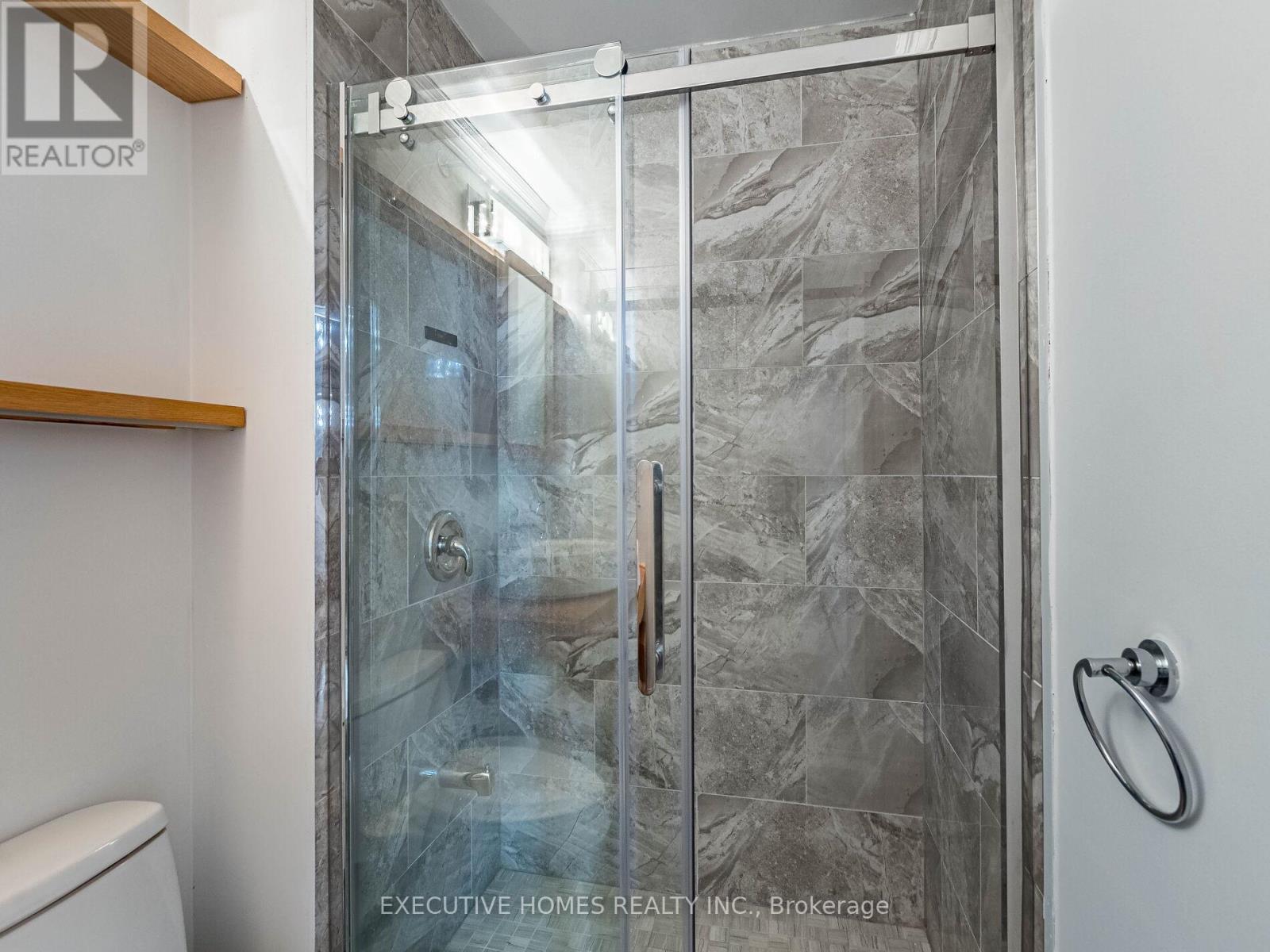 1876 Roy Ivor Crescent, Mississauga, Ontario  L5L 3N8 - Photo 48 - W12542678