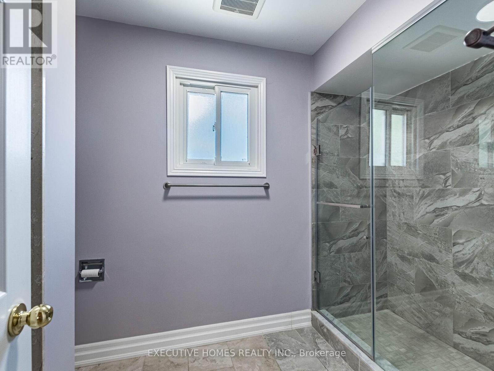 1876 Roy Ivor Crescent, Mississauga, Ontario  L5L 3N8 - Photo 50 - W12542678