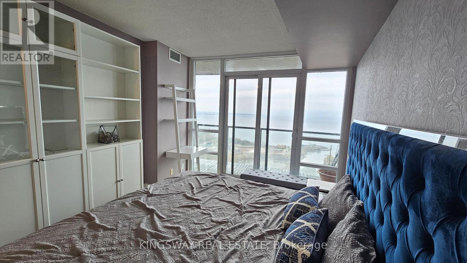 3707 - 2230 Lake Shore Boulevard W, Toronto, Ontario  M8V 0B2 - Photo 11 - W12542708