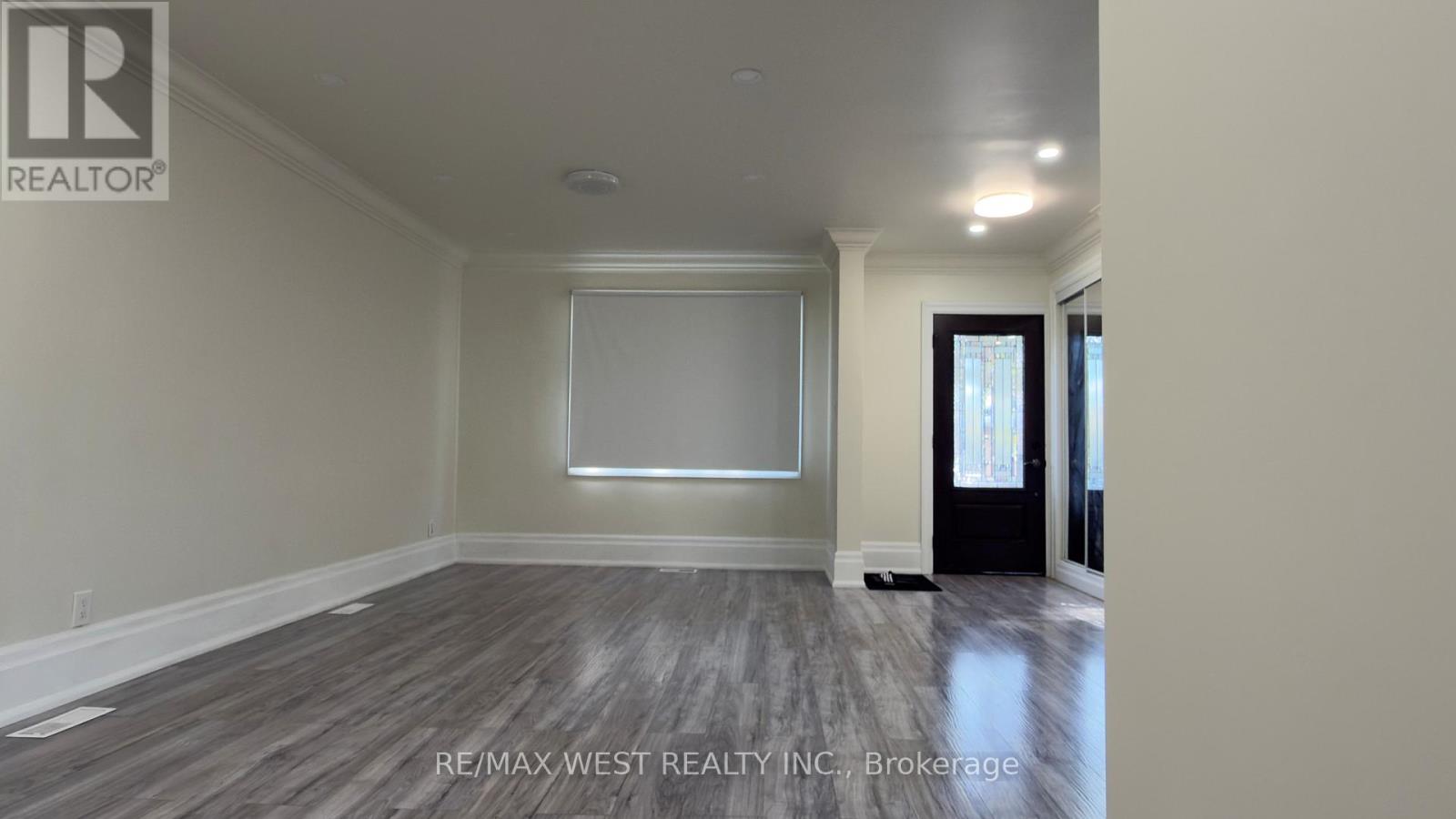 25 Sixteenth Street, Toronto, Ontario  M8V 3J7 - Photo 13 - W12542786