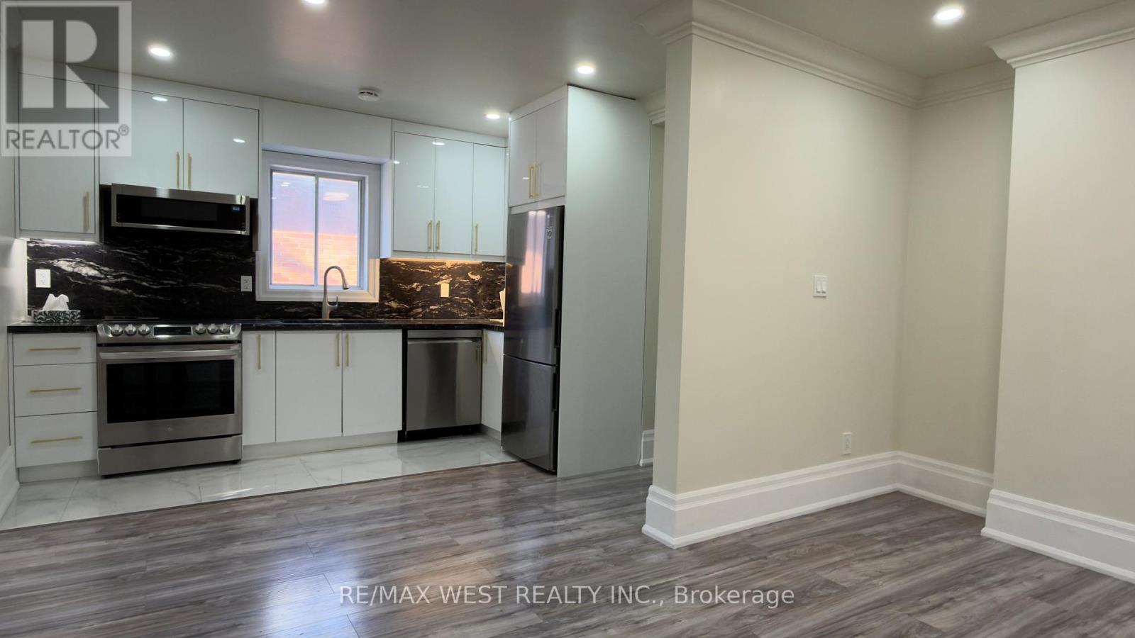 25 Sixteenth Street, Toronto, Ontario  M8V 3J7 - Photo 16 - W12542786