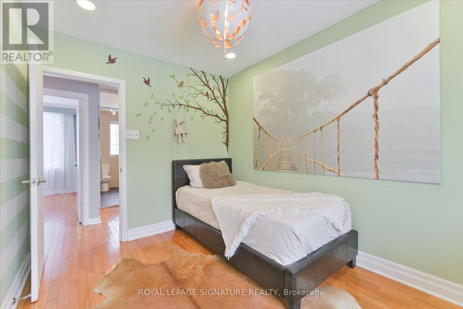 362 Silverthorn Avenue, Toronto, Ontario  M6M 3G8 - Photo 16 - W12542788