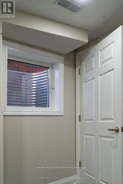 5 Streamline Drive, Brampton, Ontario  L6V 4S6 - Photo 36 - W12542806