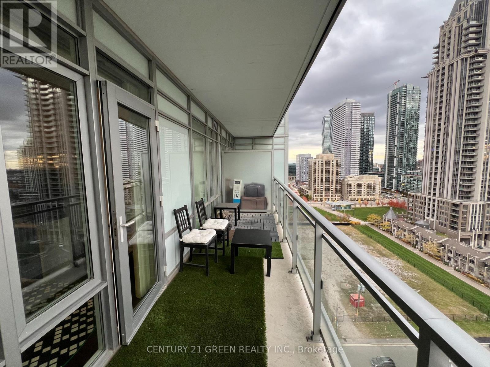 1406 - 365 Prince Of Wales Drive, Mississauga, Ontario  L5B 0G6 - Photo 12 - W12542822