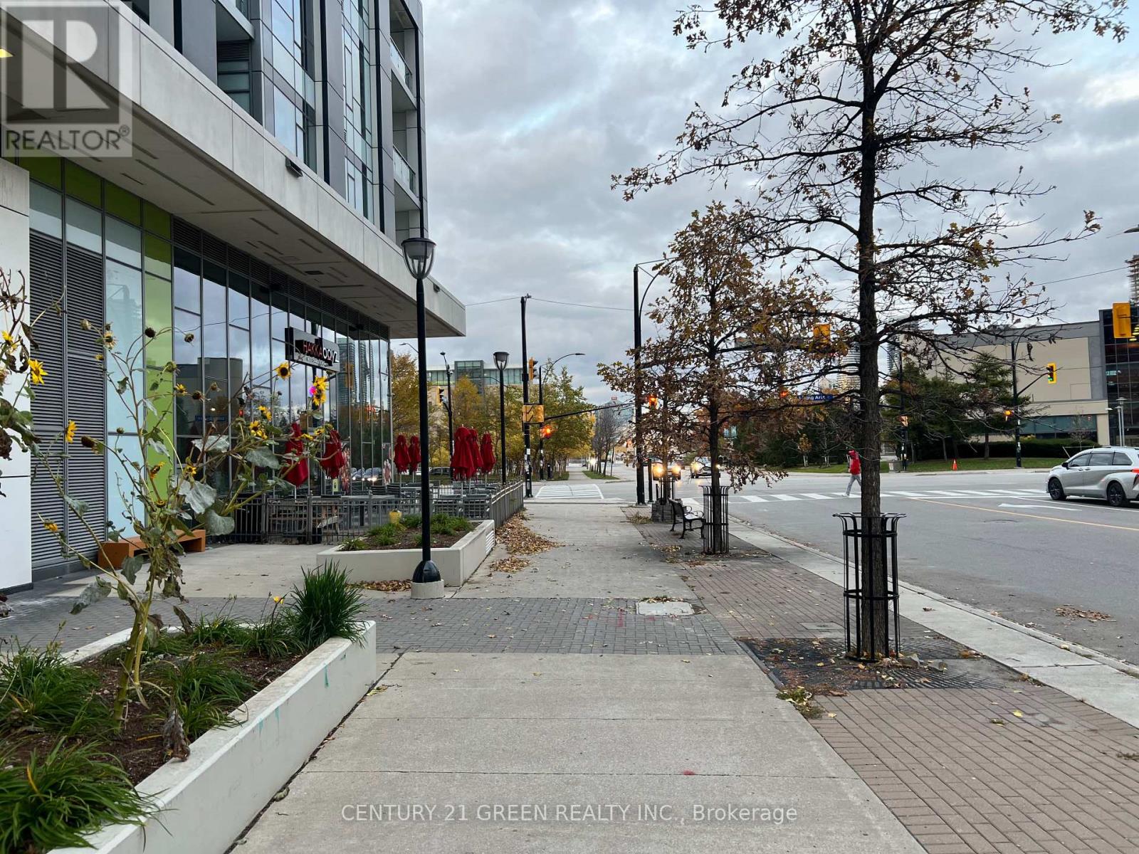 1406 - 365 Prince Of Wales Drive, Mississauga, Ontario  L5B 0G6 - Photo 27 - W12542822