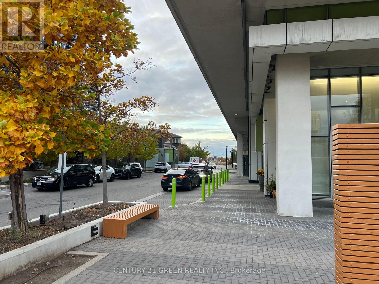 1406 - 365 Prince Of Wales Drive, Mississauga, Ontario  L5B 0G6 - Photo 29 - W12542822