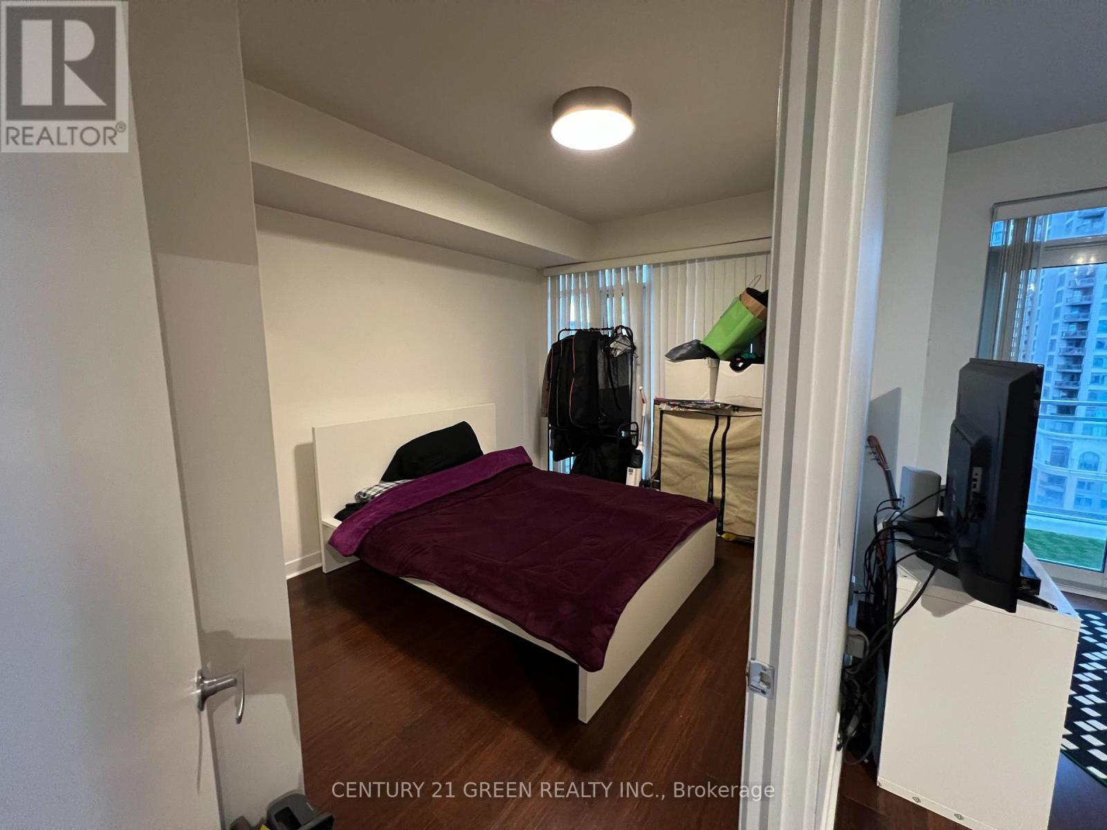 1406 - 365 Prince Of Wales Drive, Mississauga, Ontario  L5B 0G6 - Photo 7 - W12542822