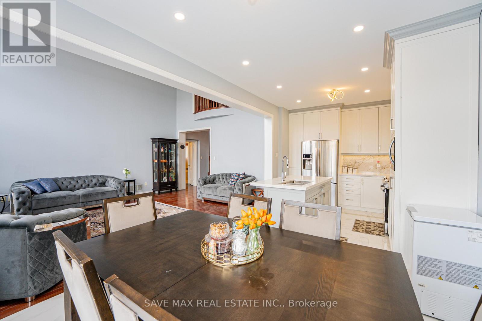 66 Southlake Boulevard, Brampton, Ontario  L6V 4P1 - Photo 12 - W12542836