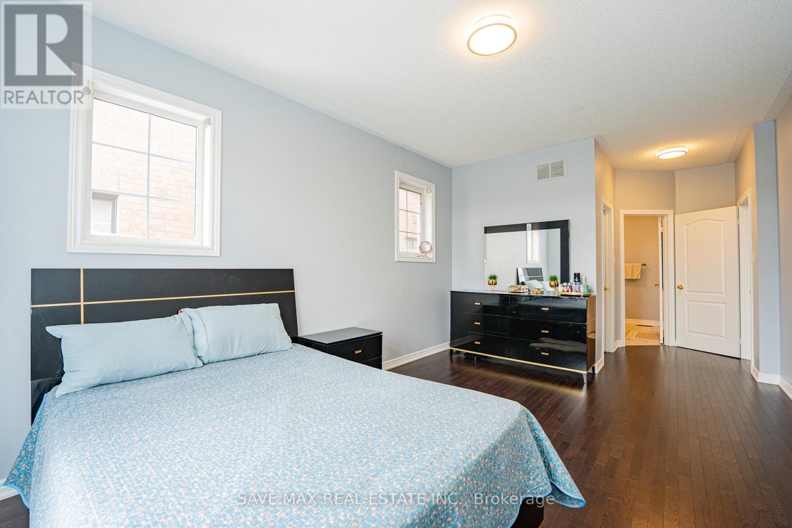 66 Southlake Boulevard, Brampton, Ontario  L6V 4P1 - Photo 16 - W12542836