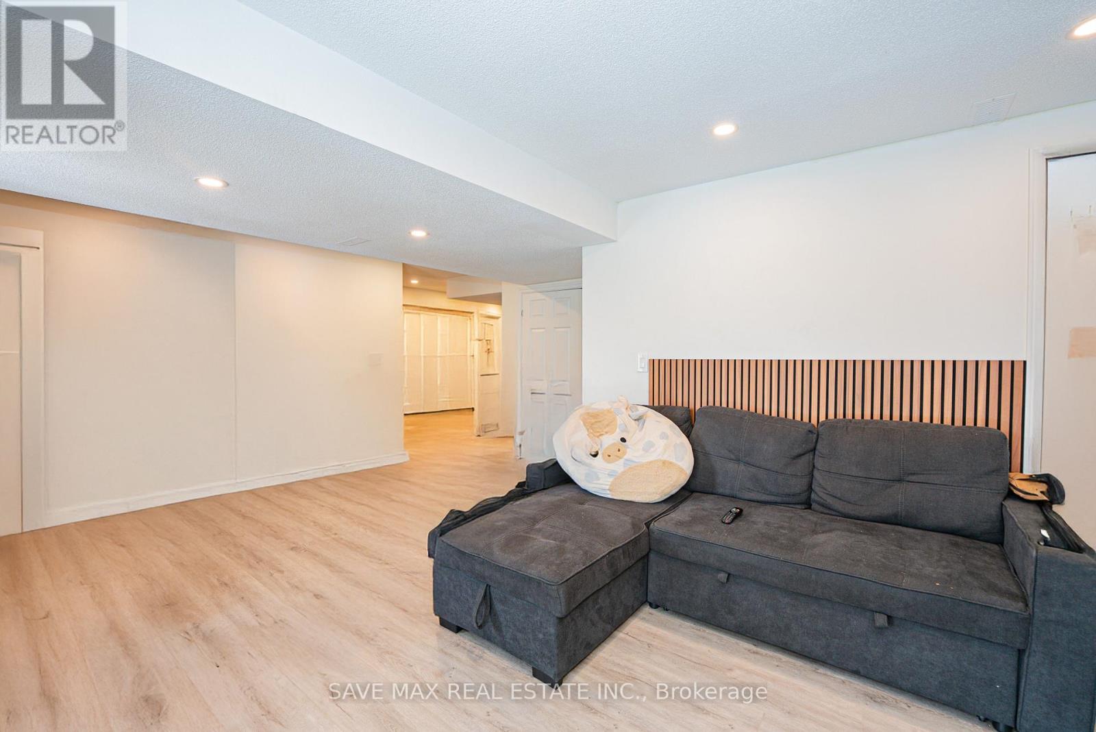 66 Southlake Boulevard, Brampton, Ontario  L6V 4P1 - Photo 32 - W12542836