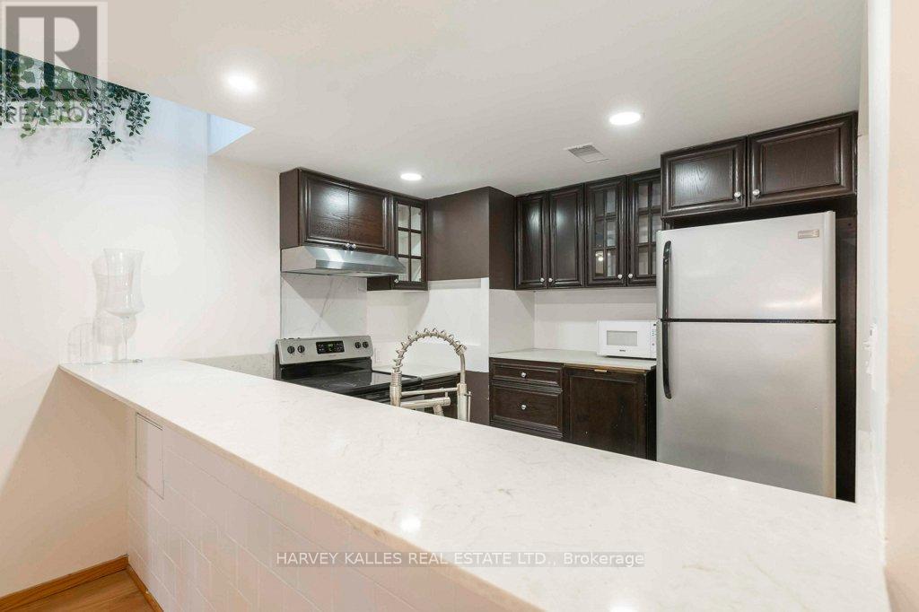 B - 148 Collier Street, Toronto, Ontario  M4W 1M3 - Photo 12 - C12542642