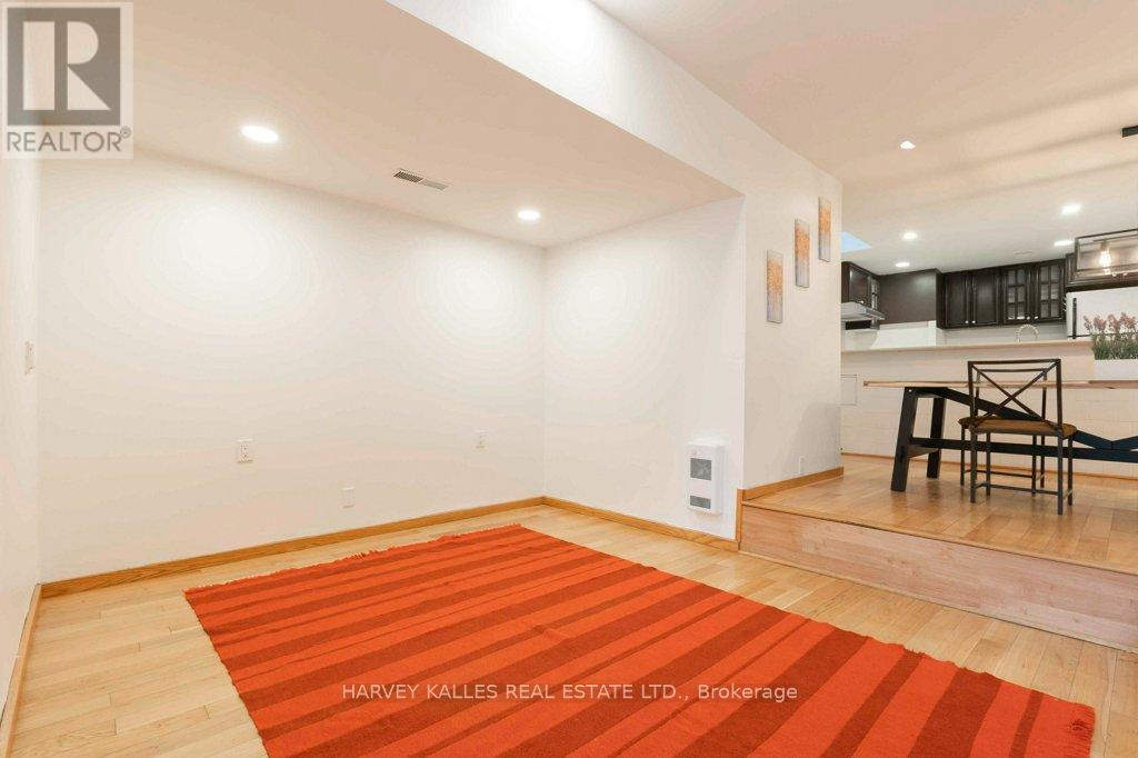 B - 148 Collier Street, Toronto, Ontario  M4W 1M3 - Photo 15 - C12542642