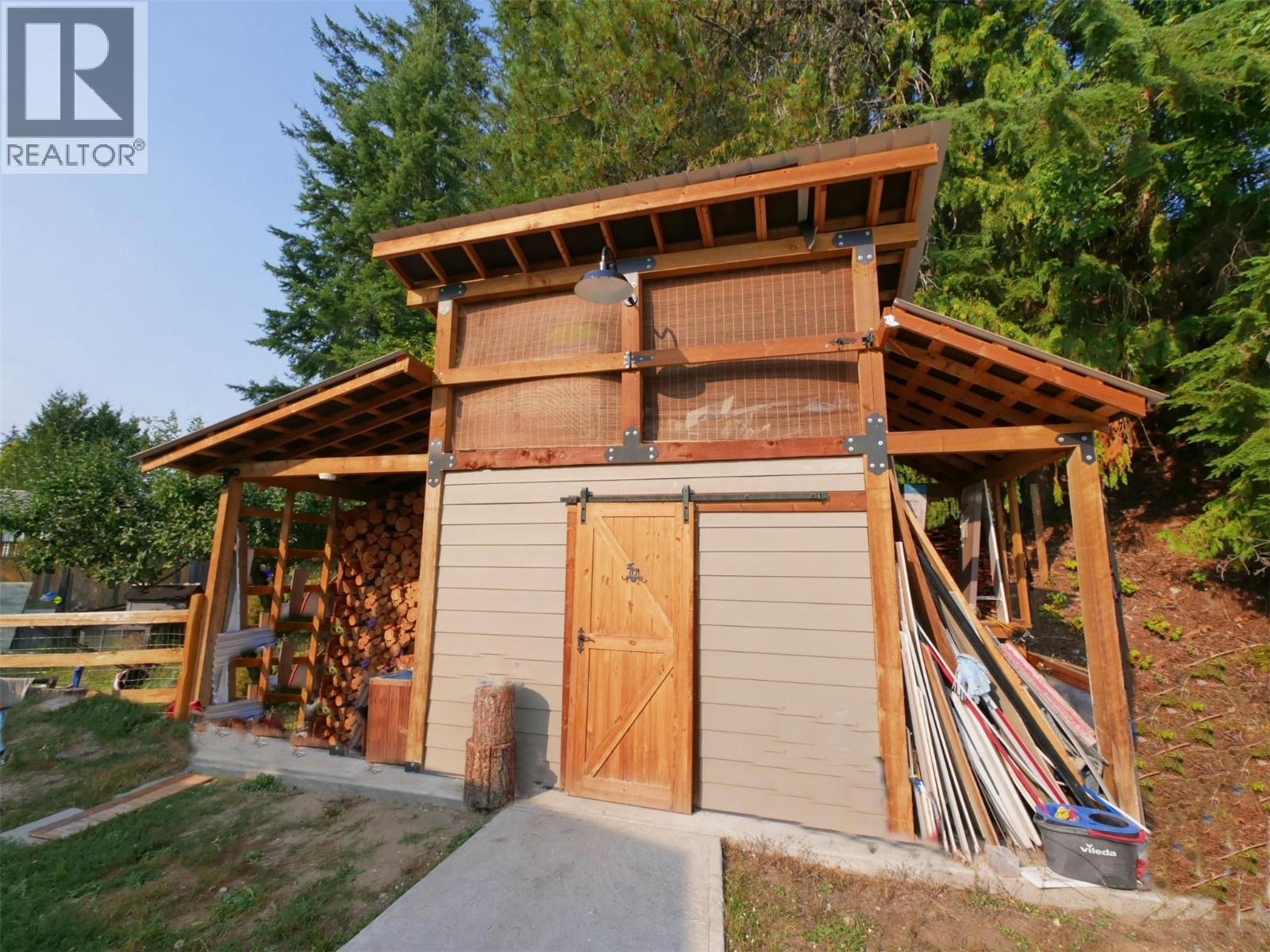 517 3a Avenue Nw, Nakusp, British Columbia  V0G 1R0 - Photo 16 - 10363595