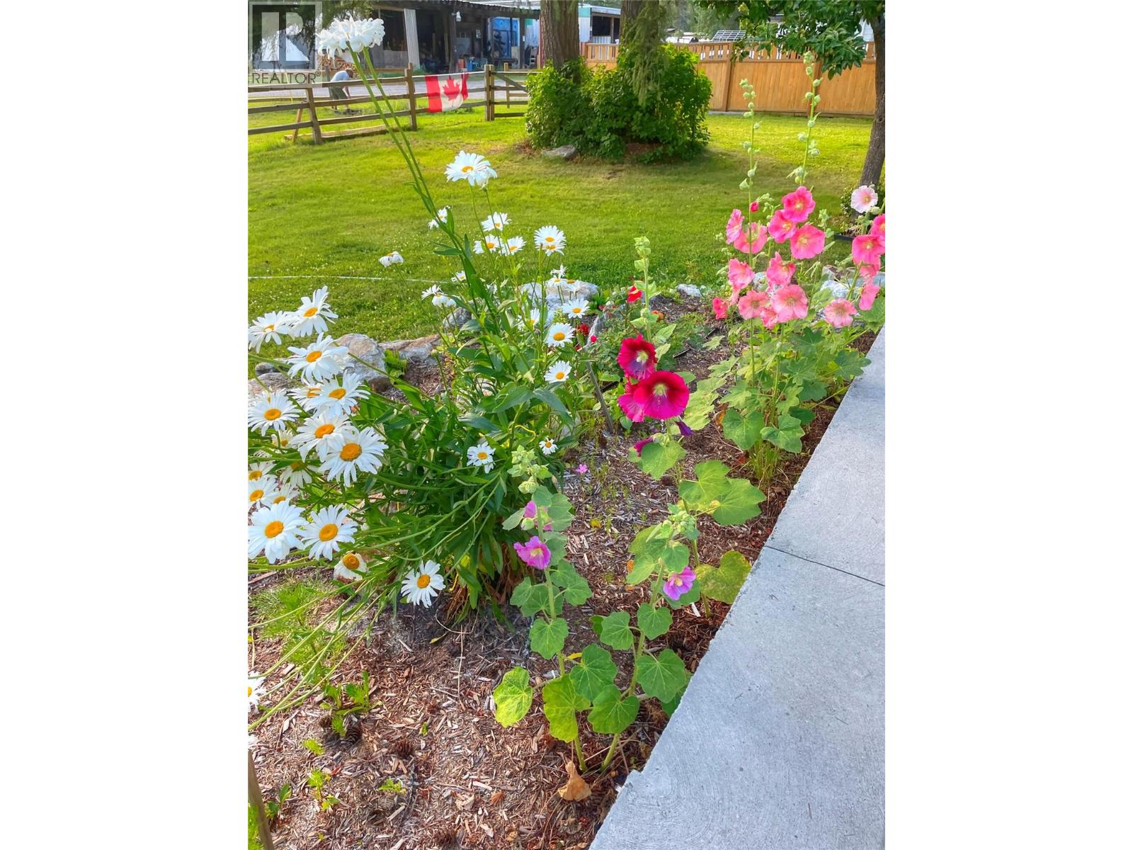 517 3a Avenue Nw, Nakusp, British Columbia  V0G 1R0 - Photo 17 - 10363595