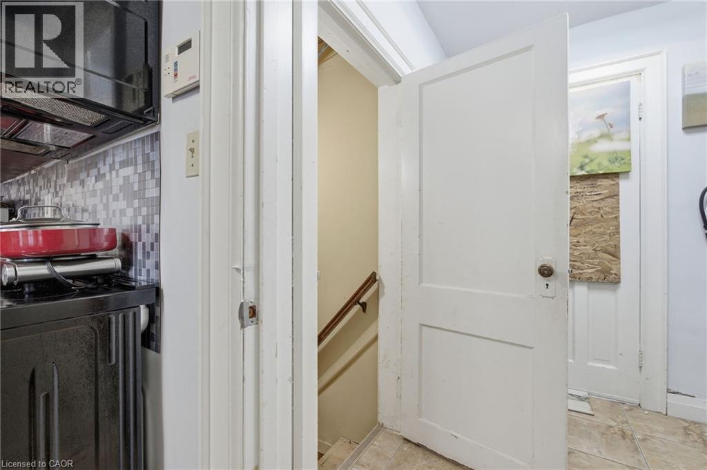 2118 Old Lakeshore Road Unit# A, Burlington, Ontario  L7R 1A3 - Photo 22 - 40788163