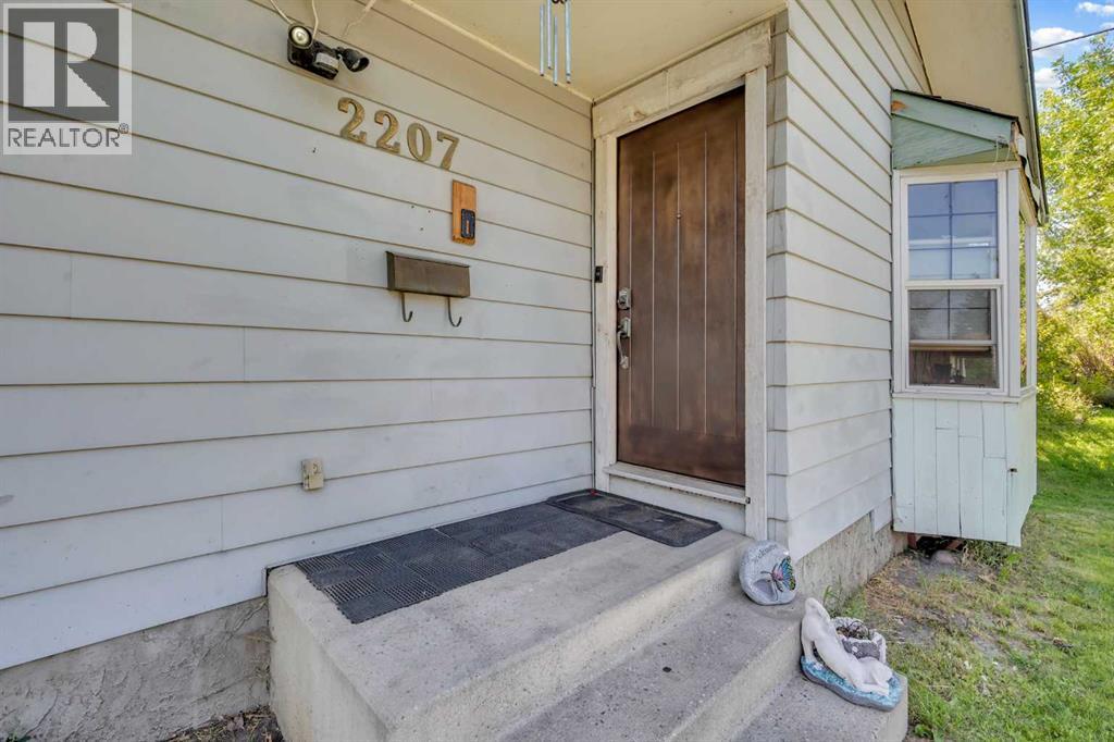 Property at 2207 48 Street NE image 5