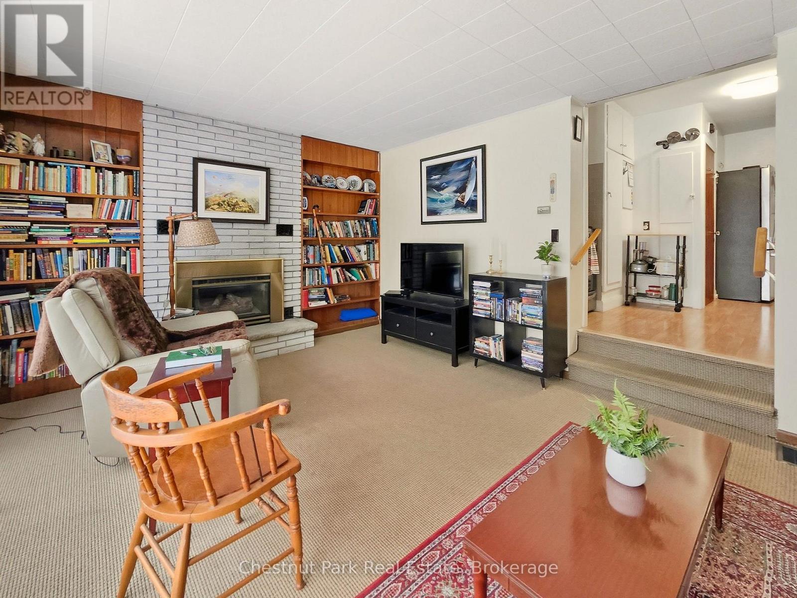 318 West Street N, Orillia, Ontario  L3V 5E2 - Photo 12 - S12542916