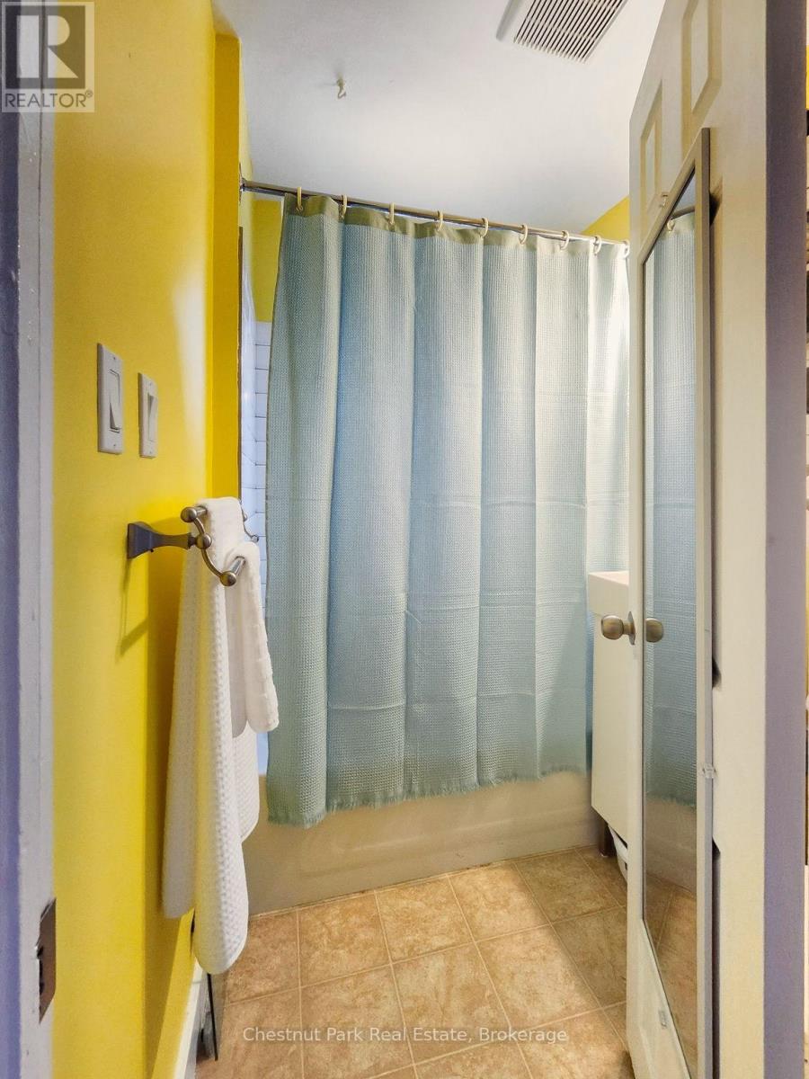 318 West Street N, Orillia, Ontario  L3V 5E2 - Photo 15 - S12542916