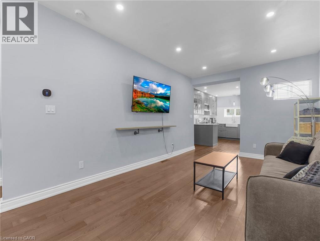 114 Burton Street, Hamilton, Ontario  L8L 3R5 - Photo 7 - 40781368