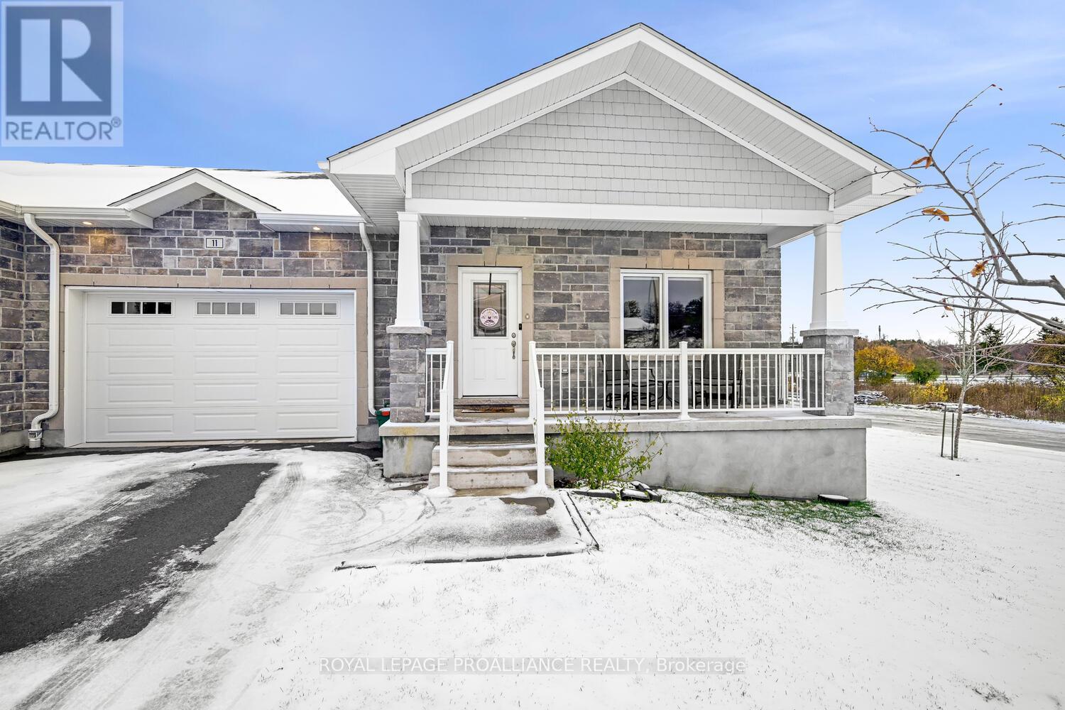 11 BEN TEKAMP TERRACE, Brockville, Ontario