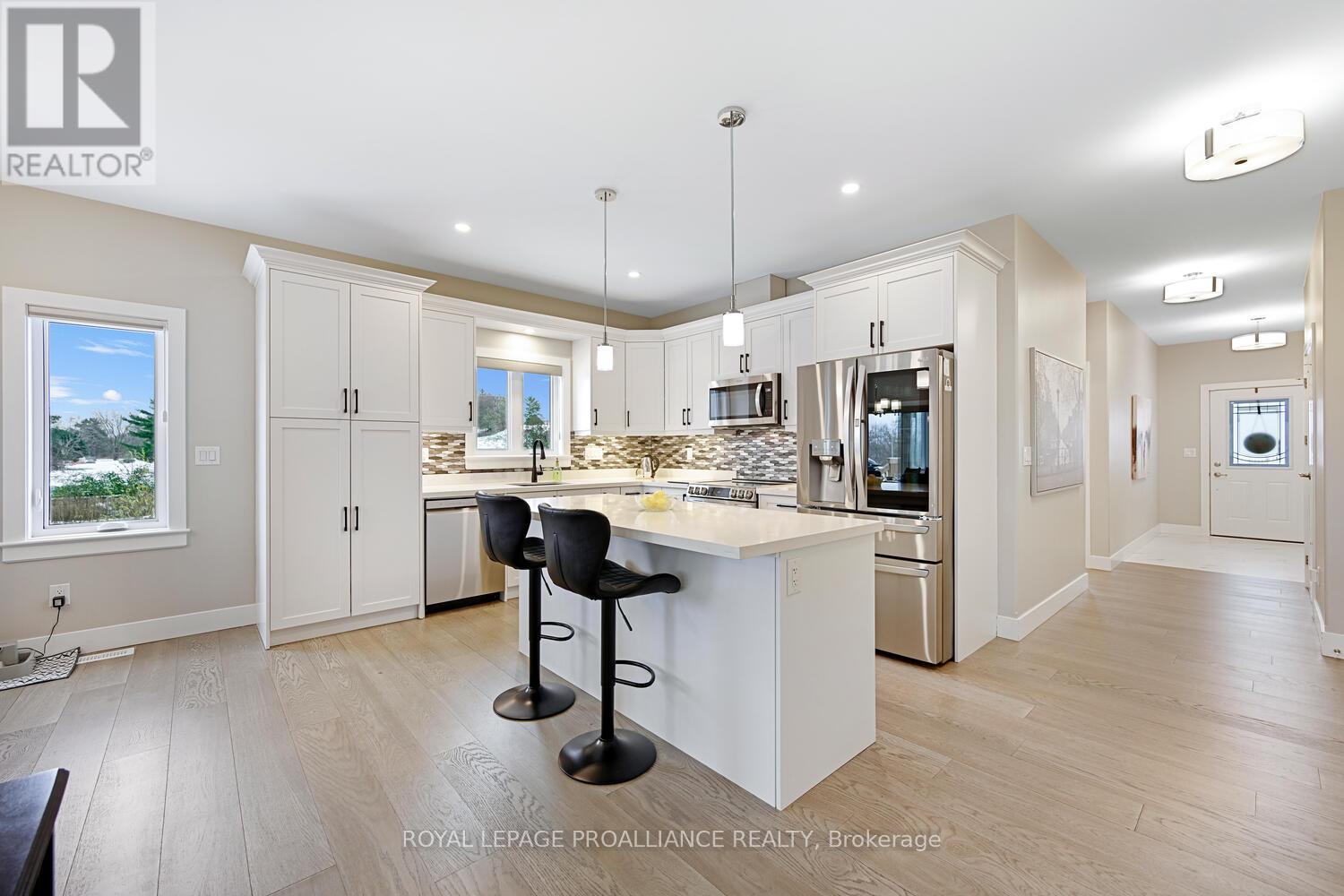 11 Ben Tekamp Terrace, Brockville, Ontario  K6V 0E8 - Photo 11 - X12542932