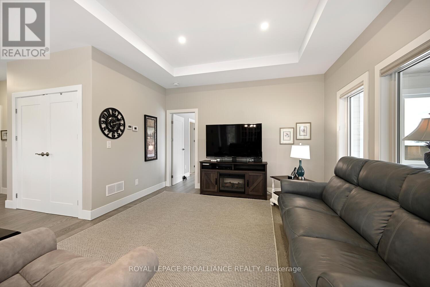 11 Ben Tekamp Terrace, Brockville, Ontario  K6V 0E8 - Photo 23 - X12542932