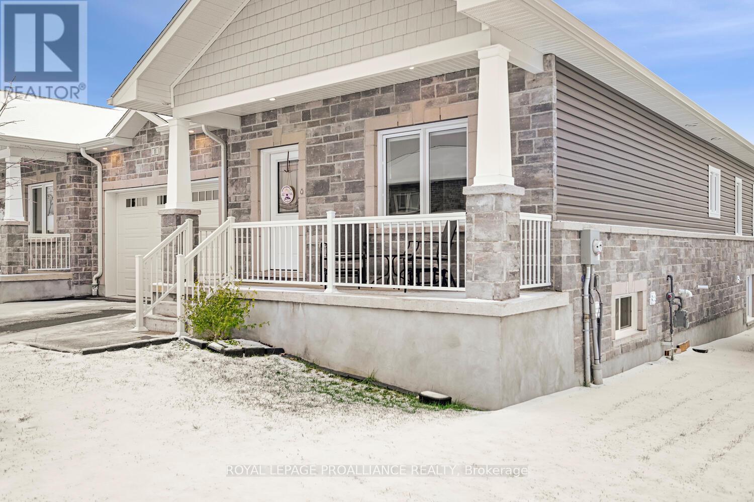 11 Ben Tekamp Terrace, Brockville, Ontario  K6V 0E8 - Photo 3 - X12542932