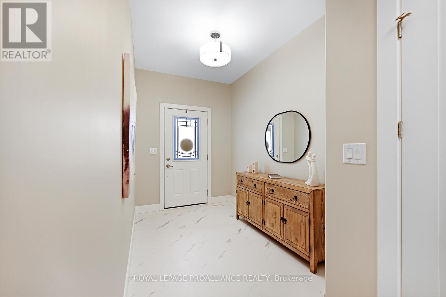 11 Ben Tekamp Terrace, Brockville, Ontario  K6V 0E8 - Photo 5 - X12542932